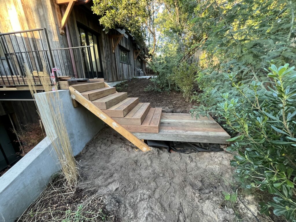 Réalisation d’un Escalier en bois exotique au Cap Ferret